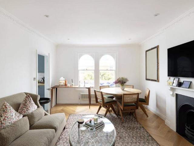 13 Leamington Road Villas, London, W11 1HS, United Kingdom | 2 bed townhouse for rent #125162214 | Rentberry