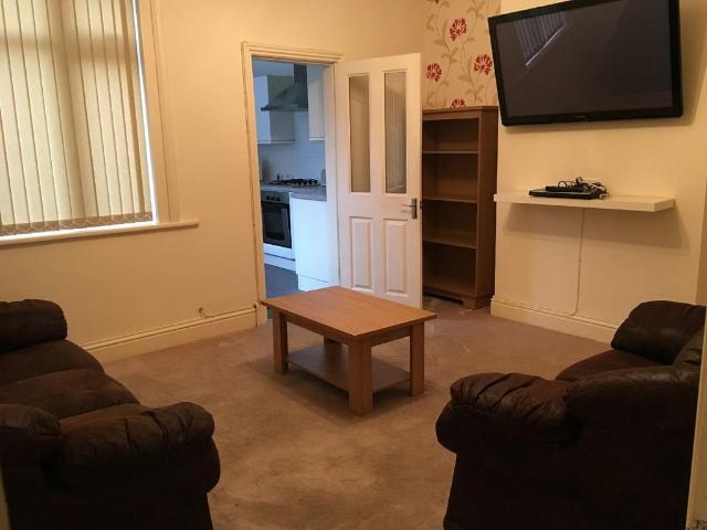 13 Link Road, Birmingham, B16 0EP, United Kingdom | Room for rent #113251648 | Rentberry