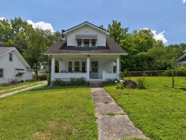 13 Long Avenue