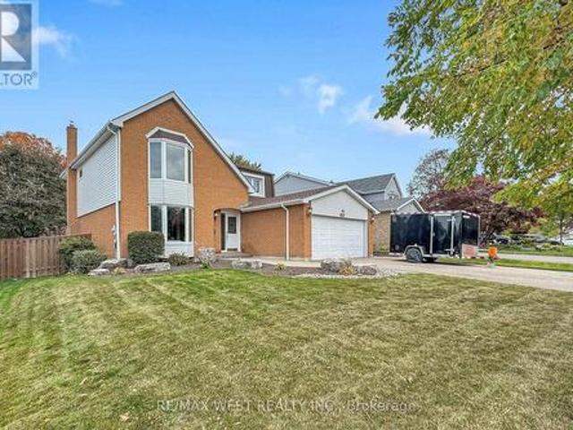 13 Mansfield Street, Brampton, ON, L6S 2X8 house for sale | Listing ID W14029 | Royal LePage