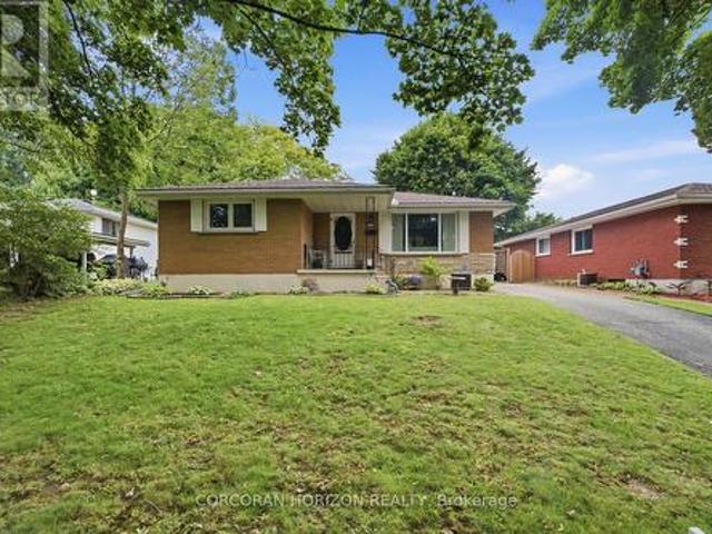 13 Mackay Avenue, Norfolk, ON, N3Y 1C9 house for sale | Listing ID X13615 | Royal LePage