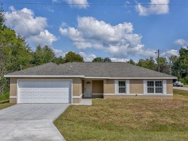 13 Malauka Loop Dr, Ocklawaha, FL 32179