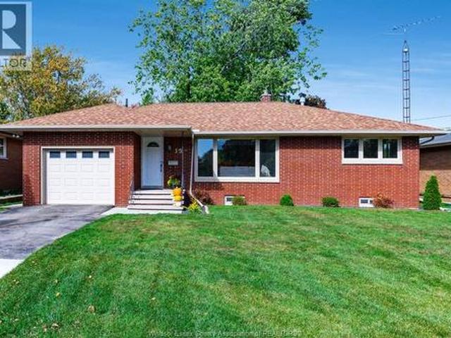 13 Margaret, Leamington, ON, N8H 2J9 house for sale | Listing ID 26025 | Royal LePage