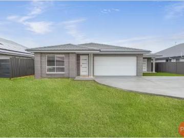 13 Merion Circuit, HEDDON GRETA Townhouse for rent Listed by.