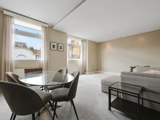 13 New Cavendish Street, London W1G, 1 bed flat to rent, £4,550 pcm | PrimeLocation