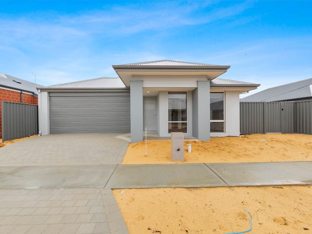 13 Ningaloo Street Hilbert, WA 6112