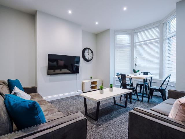 13 Norwood Terrace, Leeds LS6, 7 bed property to rent, £602 pppm | PrimeLocation