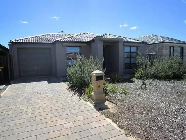 13 Oakwood Circuit, Munno Para West, SA 5115