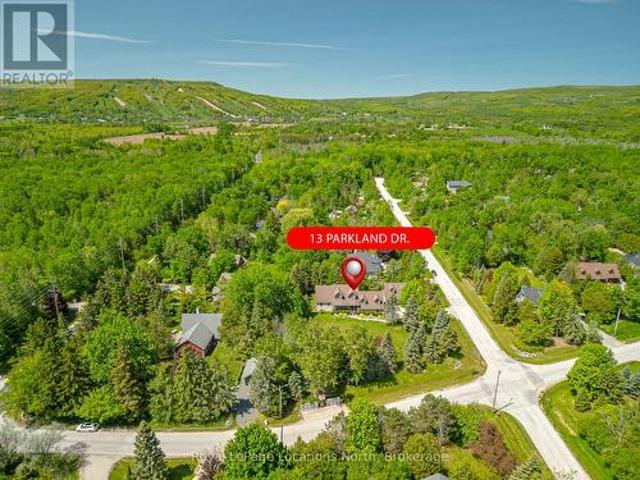 13 Parkland Drive, Clearview, ON, L9Y 3Y9 Luxury House for sale | Listing ID S12979 | Royal LePage Carriage Trade Luxury Properties