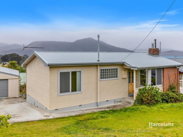 13 Pekurn Crescent, BERRIEDALE, TAS 7011