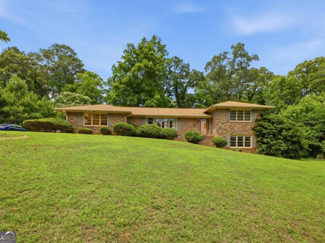 13 Pine Park Drive SE