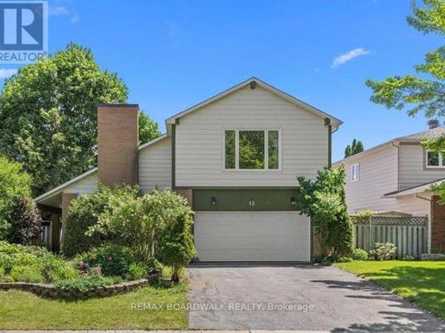 13 Pommel Crescent, Ottawa, ON, K2M 1A3 house for sale | Listing ID X13459 | Royal LePage