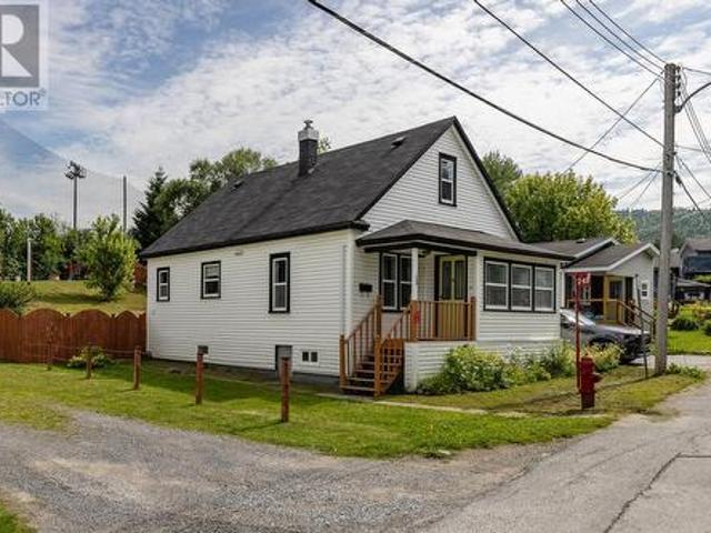 13 Pleasant Street, Corner Brook, NL, A2H 5G9 house for sale | Listing ID 1301 | Royal LePage