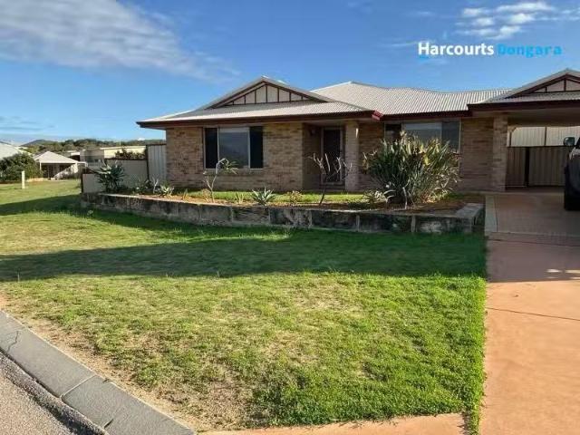 13 Premier Circle, DONGARA, WA 6525 House for Rent