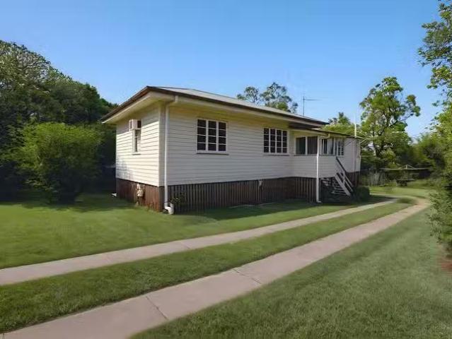 13 Quarry Street, Ipswich, QLD 4305