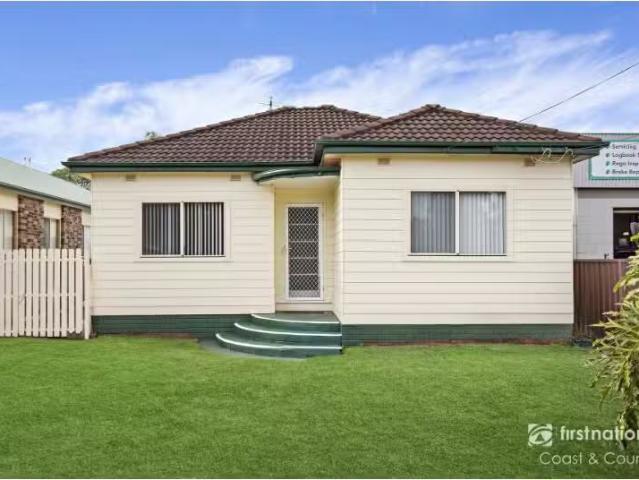 13 Railway Avenue, Minnamurra House for rent Listed by Vandre.