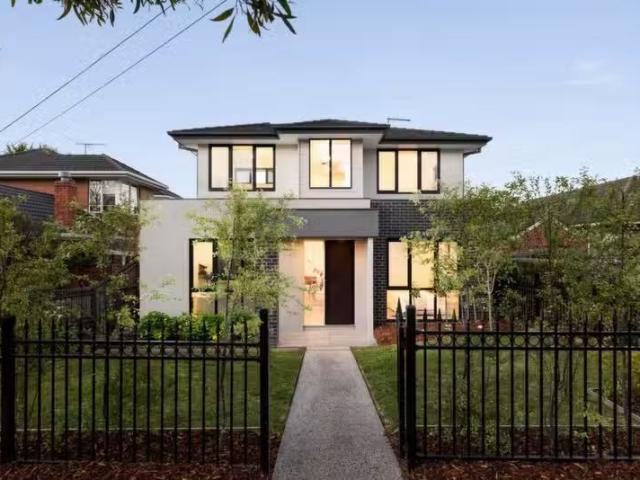 1/3 Ralph Street, Blackburn South VIC 3130 Townhouse For Lease