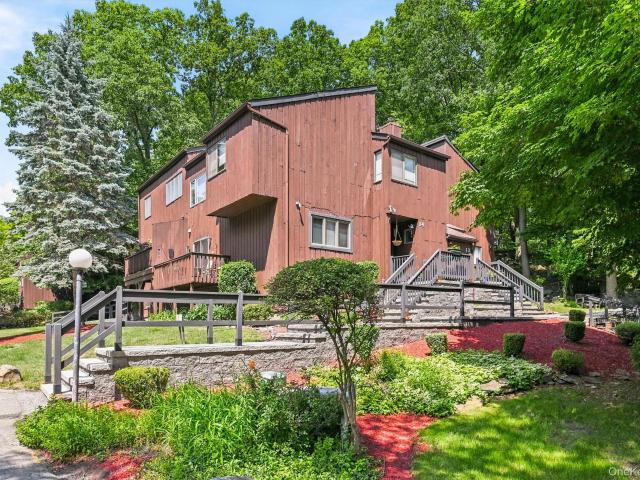 13 Redwood Drive