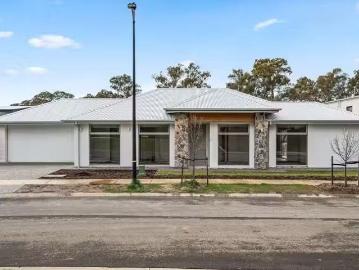 13 Red Cedar Parade, Mount Barker, SA 5251