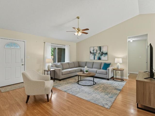 13 Ridge View Circle
