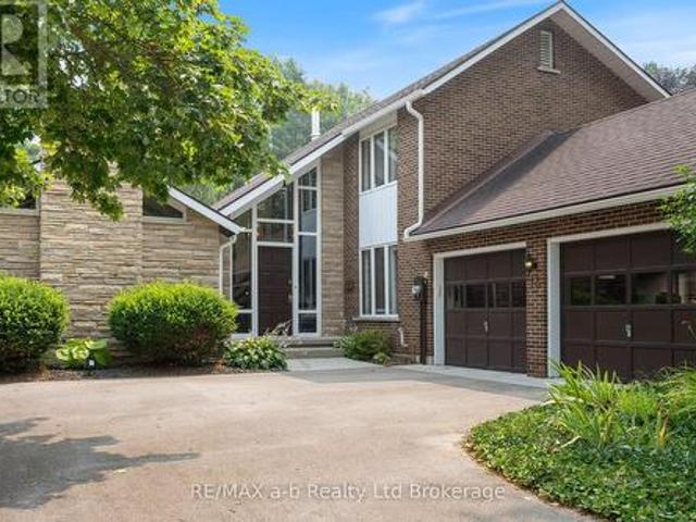 13 Segal Drive, Tillsonburg, ON, N4G 4P4 house for sale | Listing ID X13593 | Royal LePage