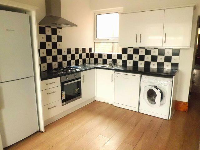 13 Selly Hill, B29 7DL 6 bed house to rent £2,626 pcm £606 pw
