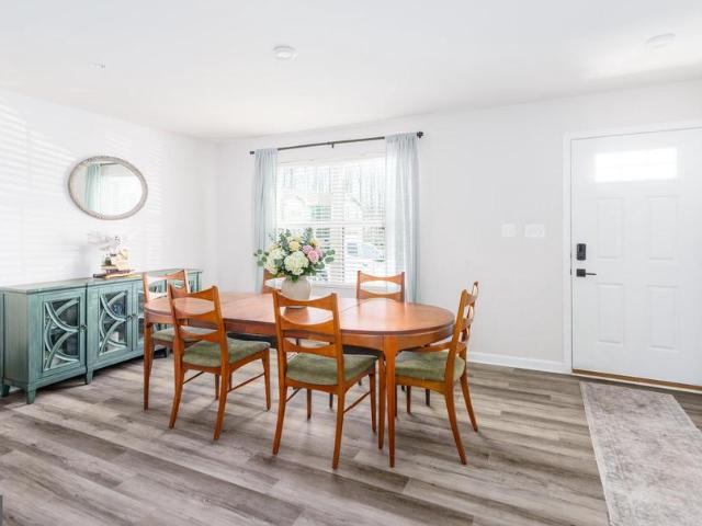 13 Sequoia Place