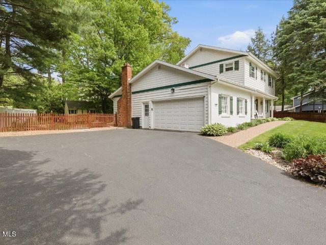 13 Sky Hollow Drive