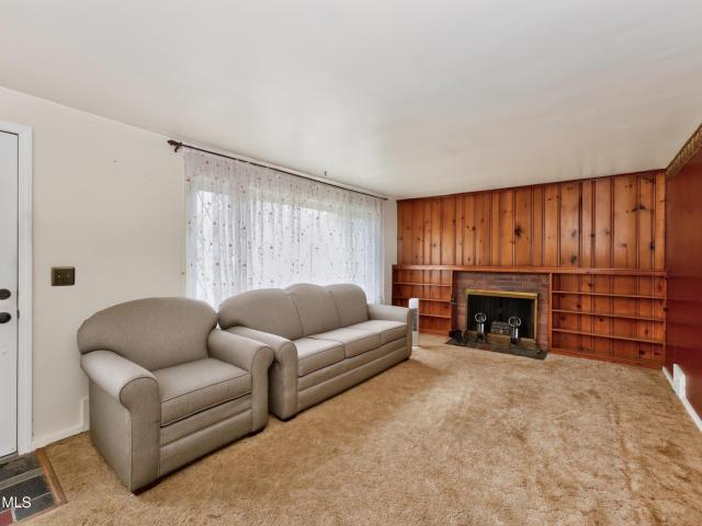 13 Sherwood Park Drive