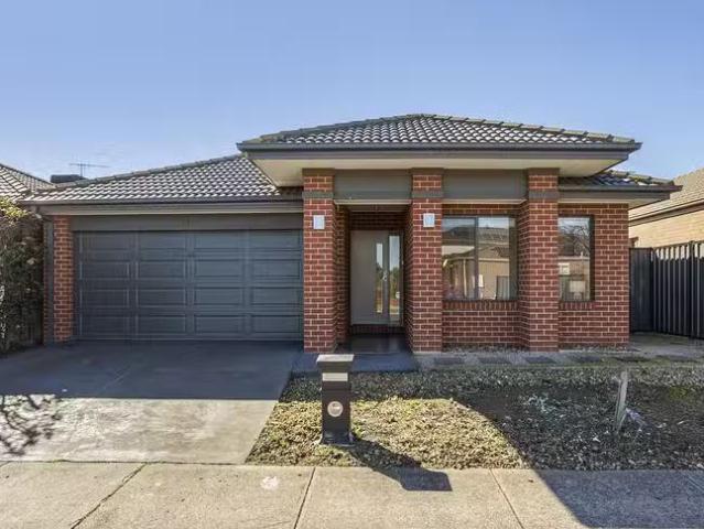 13 Sincere Drive, Point Cook, VIC 3030