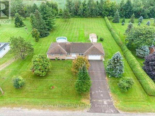 13 Springfield Drive, Whitewater Region, ON, K0J 1K0 house for sale | Listing ID X13735 | Royal LePage