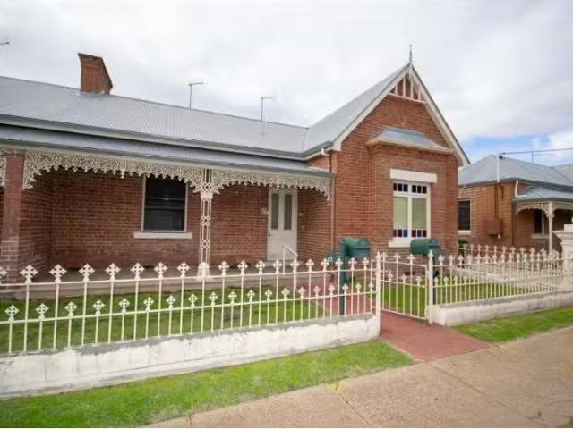13A Douro Street, Mudgee Townhouse for rent Listed by Chloe B.