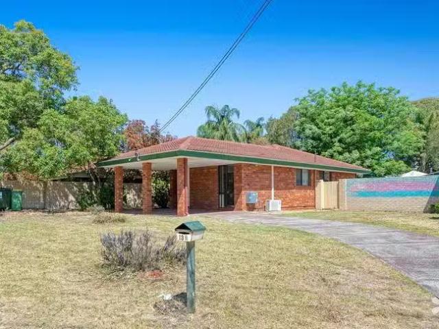 13A Durnsford Way, Camillo, WA 6111
