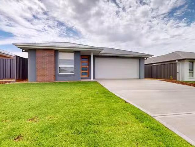 13A Violet Circuit, Dubbo, NSW 2830