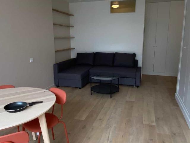 13ème BUTTE AUX CAILLES / STUDIO MEUBLE REFAIT NEUF