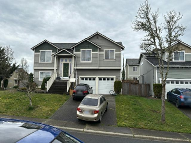 13th Avenue Ct E