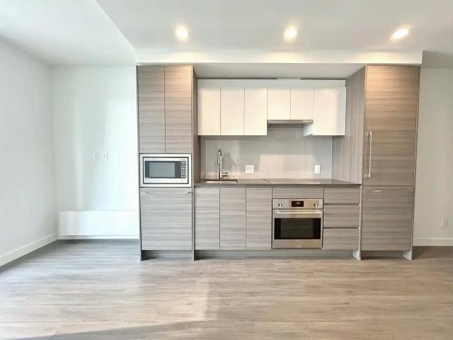 13xx 13655 FRASER HIGHWAY