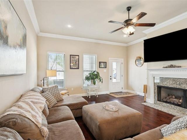 10040 Cesson Court
