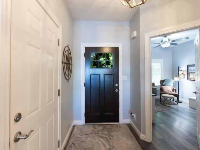 10044 N 1200 West