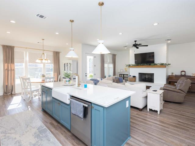 10045 Clarks Fry, Baton Rouge, LA 70817 | MLS #BR2026005