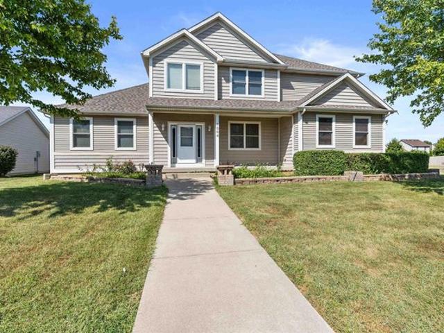 1004 Malinda Ct, Forsyth, IL 62535
