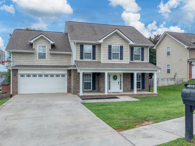 1004 Brooklyn Lane