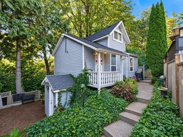 1004 Delestre Avenue, Coquitlam, BC, V3K 2G8 house for sale | Listing ID R3174 | Royal LePage
