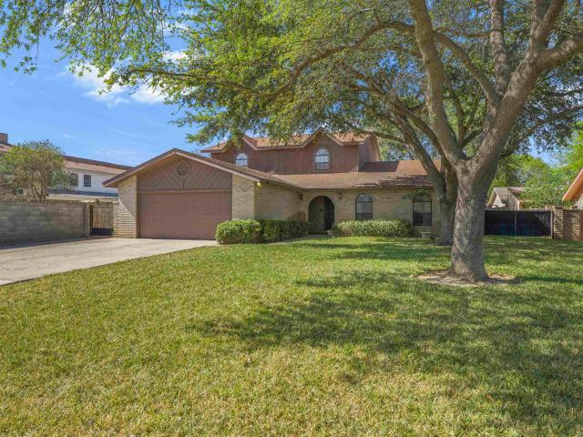 1004 Eden Ln
