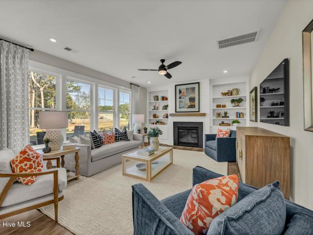 1004 Fawn Valley Way