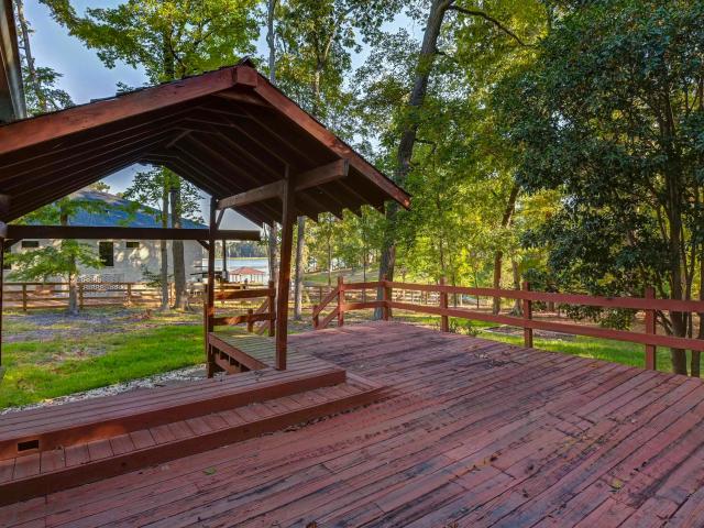 1004 Fieldstone Road