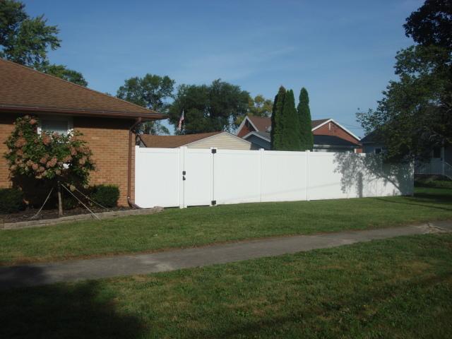 1004 Holcomb Street