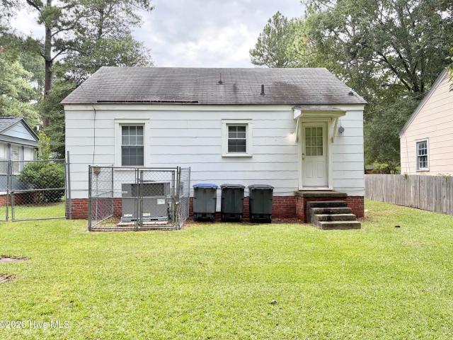 1004 Long Avenue