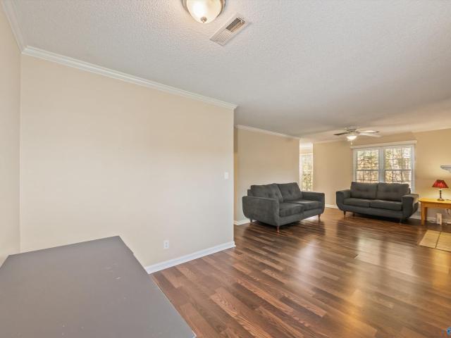 1004 Stones Throw Drive NW