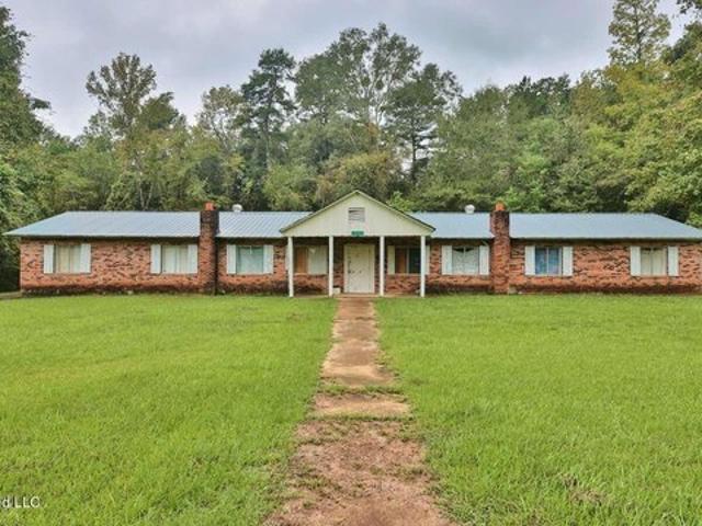 1004 Sunshine Mountain Ln, Magnolia, MS 39652